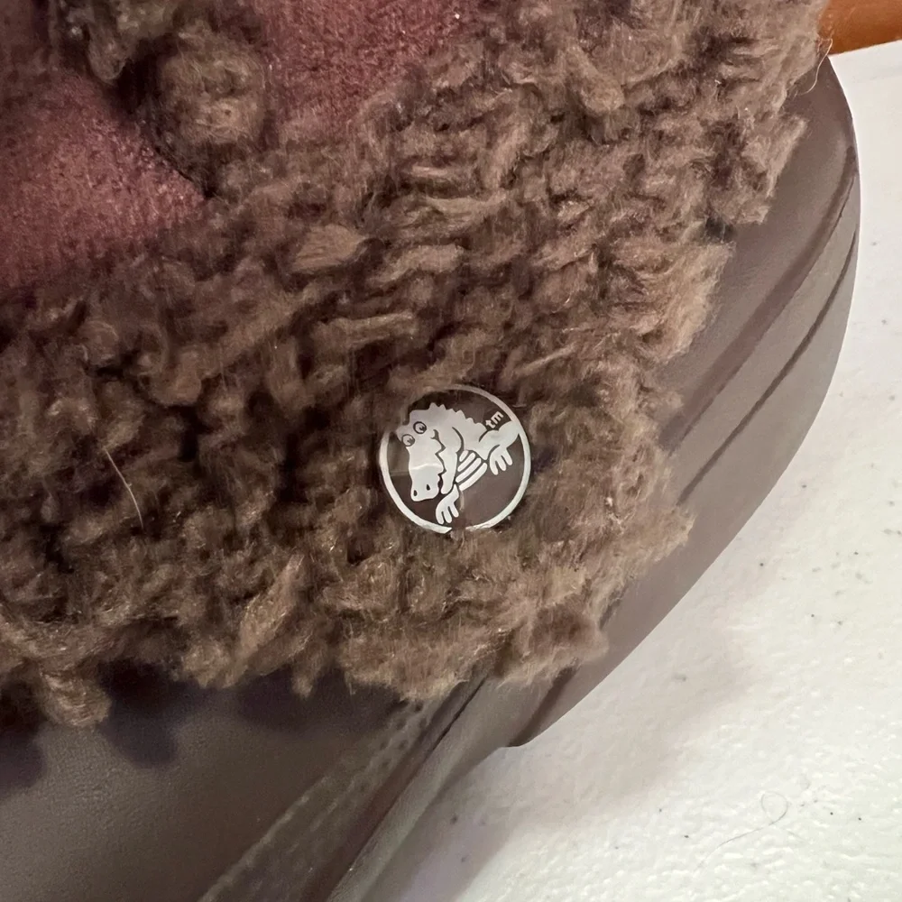 CROCS Chocolate Sherpa Lined Boots - Picture 6 of 12